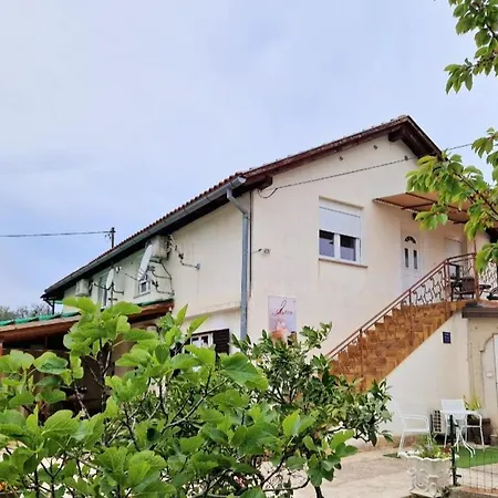App & Beauty Loza Apartment *